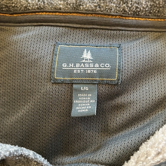G. H. bass and Co fleece sweatshirt - Picture 4 of 4